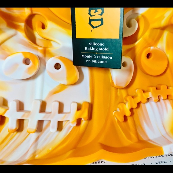 Halloween 3 JOL Pumpkins Silicone Baking Mold Orange White Marble - Picture 5 of 7